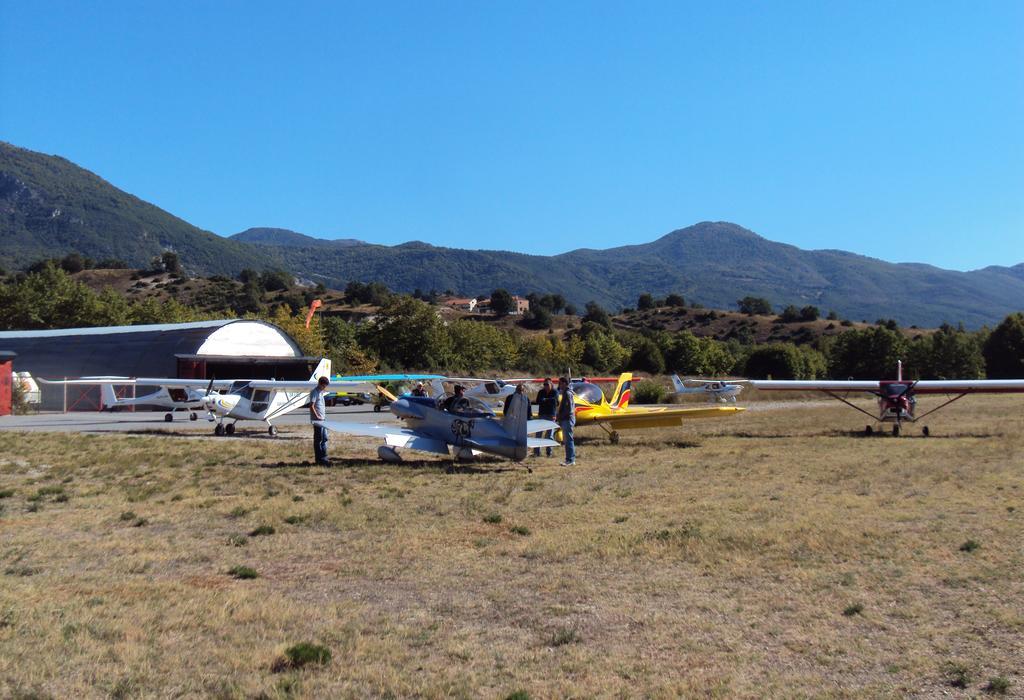 Aitheron Hotel Air Park Zervi Exterior foto